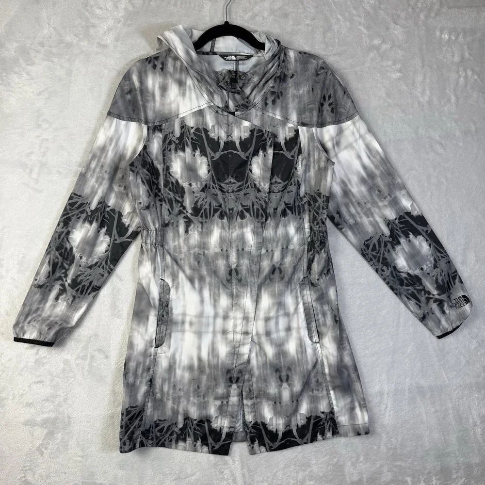 The North Face Flyweight Jacket‎ Women's Small White/Black Tie Dye Hooded Light